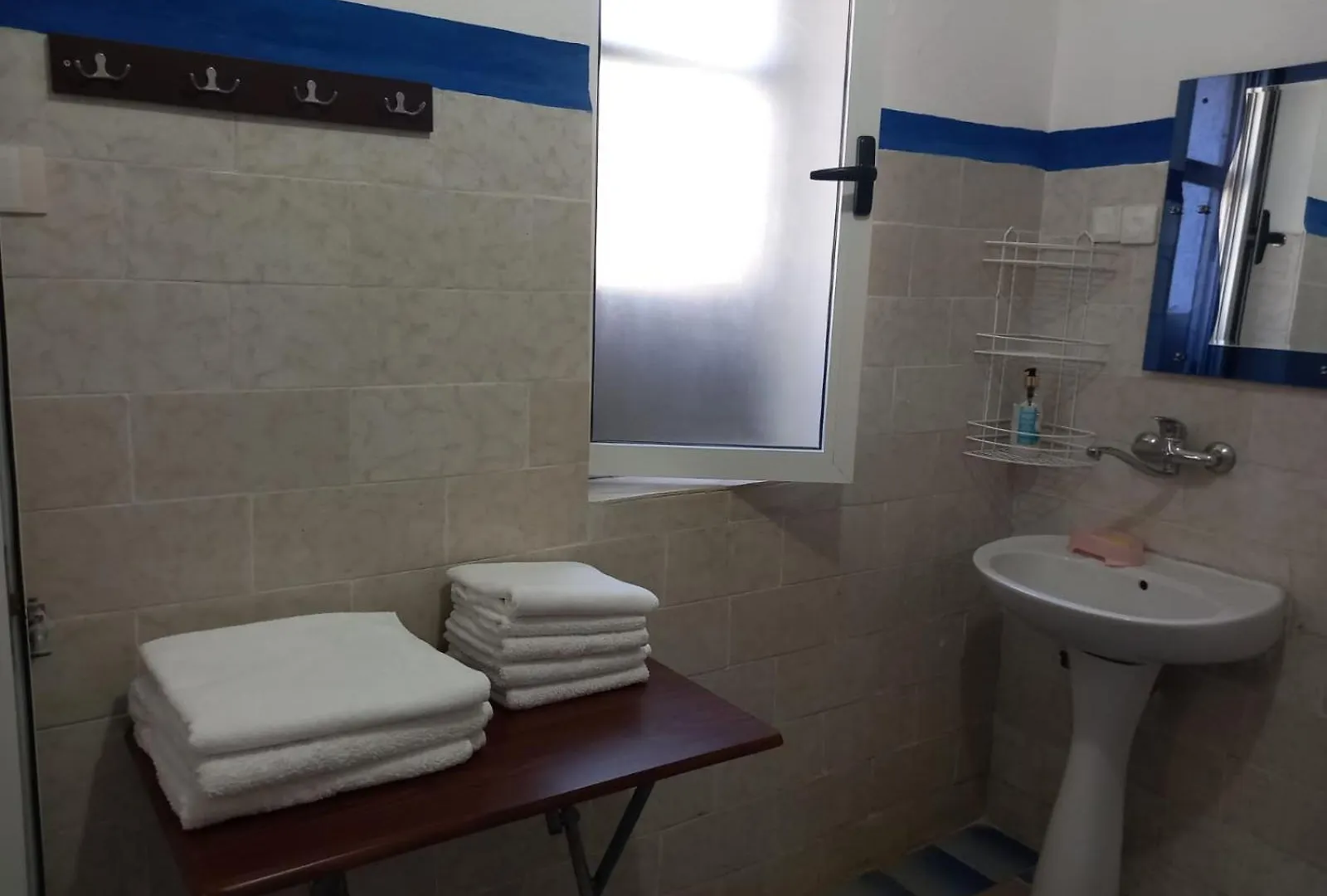Vila Gjoka Himara 0*,  Albania
